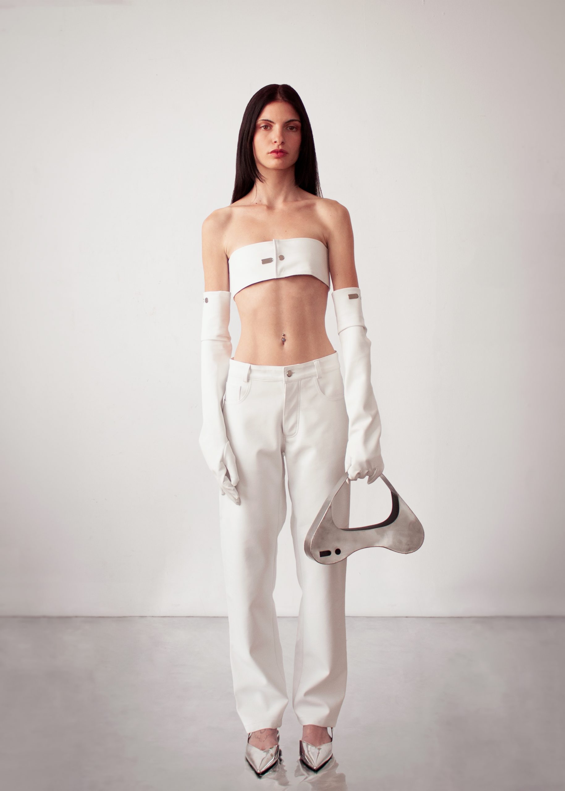 Look-10-Vegan-leather-set-gloves-1-front